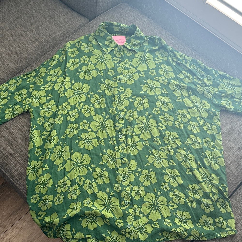 Las olitas oversized Green Floral Button-Up Shirt